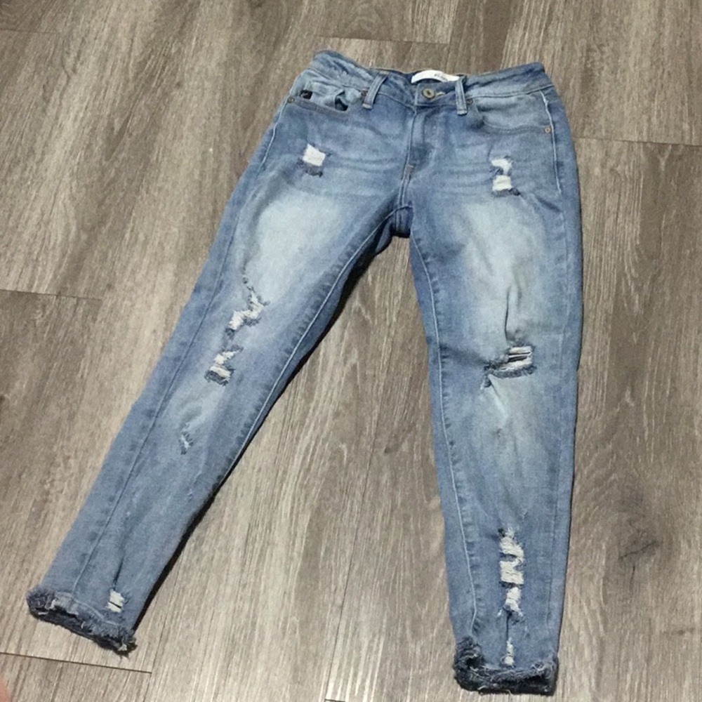 KanCan Blue Distressed Ankle Cropped Jeans